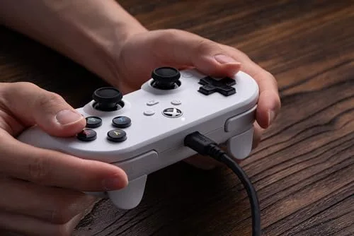 Manette 8BitDo Pro 2 Filaire Xbox USB Type-C Blanc - vue 5