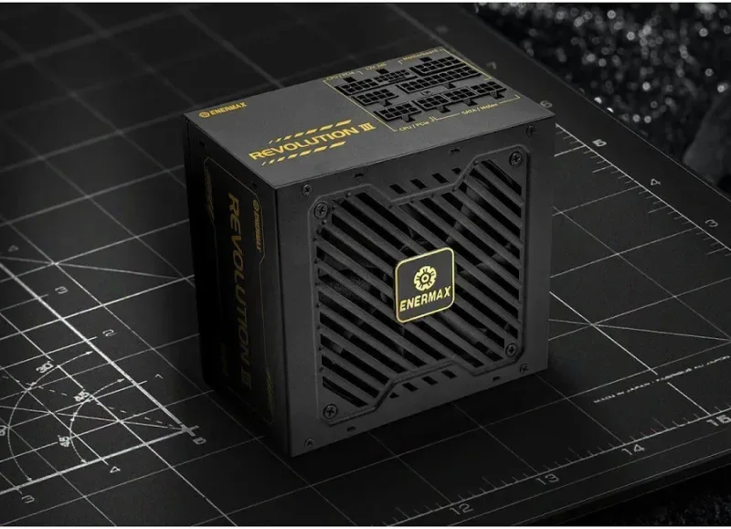 REVOLUTION III alimentation  modulaire 750 watt - image 4