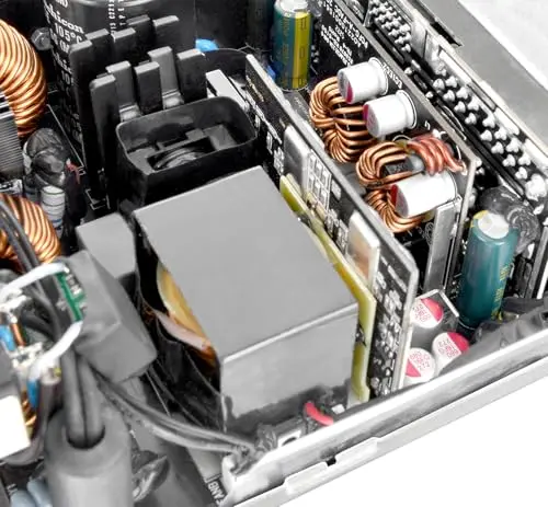 Thermaltake - Toughpower GF A3 Snow 850W - ATX 3.0-80+ Gold - Alimentation PC modulaire - vue 8