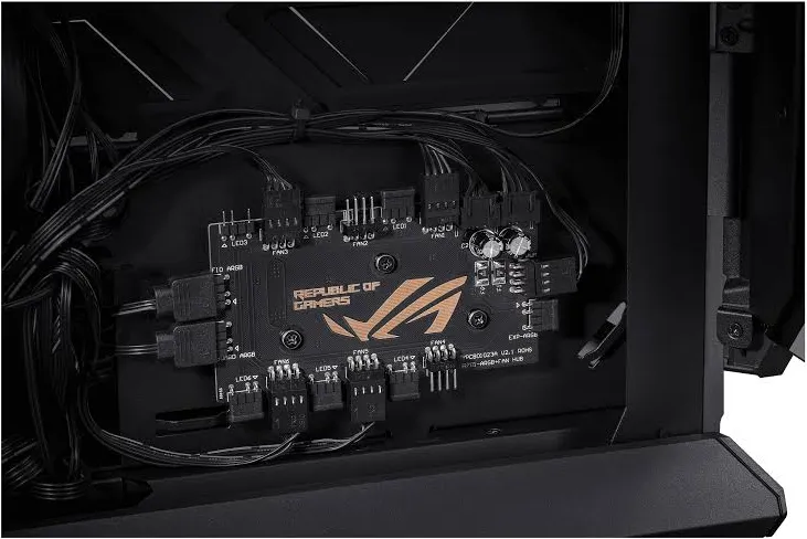 ASUS ROG Hyperion GR701 ATX - vue 5