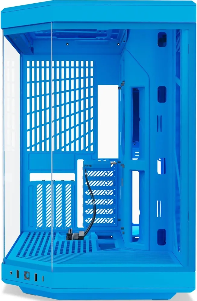 HYTE Y70 mATX - vue 2