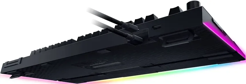 Razer BlackWidow V4 Pro RGB Noir - vue 5