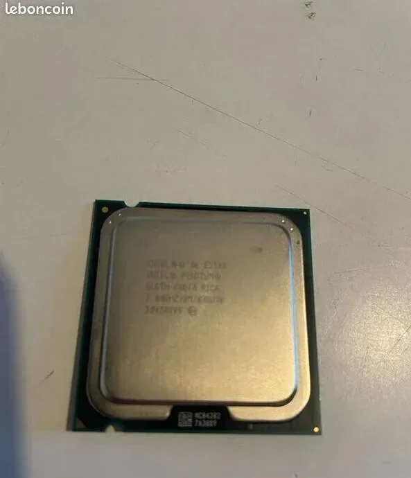 Processeur Intel Pentium E5700 3.00GHz SLGTH LGA775 2Mo - vue 5
