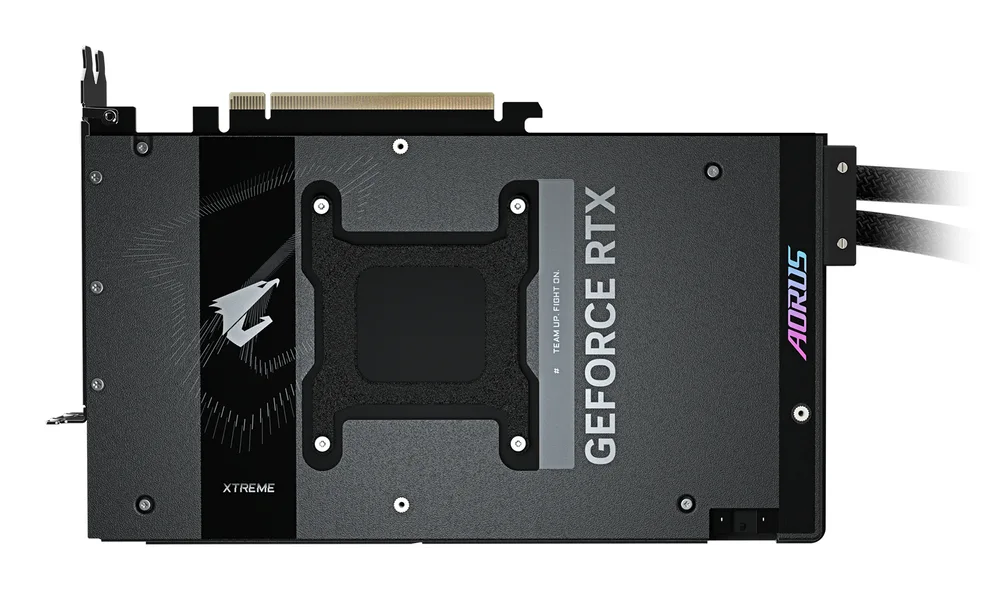 gigabyte GeForce RTX 5090 XTREME WATERFORCE 32 Go GDDR7 Reflex 2 RTX image 5