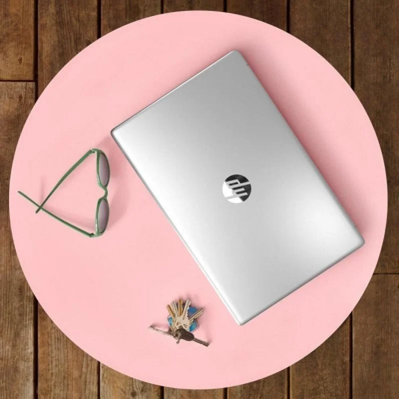 HP 17-cn3050nf - 17,3" i5-1334U 16Go 1To - vue 3