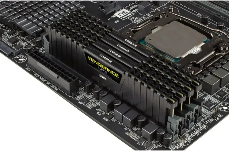 Corsair 64 Go Kit 4x16Go DDR4 2666 MHz - vue 2