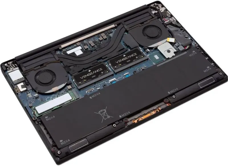 Corsair Vengeance 16 Go DDR4 2400 MHz - vue 5