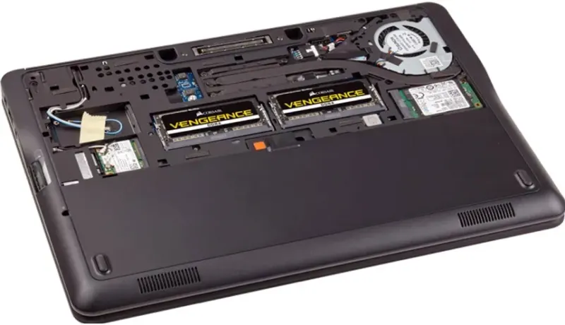 Corsair Vengeance SO-DIMM 16 Go Kit 2x8Go DDR4 2400 MHz - vue 2