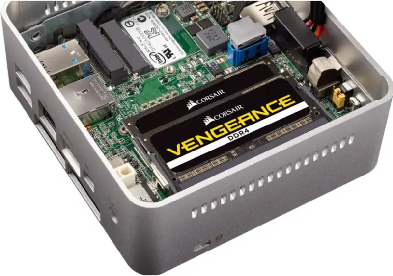 Corsair Vengeance SO-DIMM 16 Go Kit 2x8Go DDR4 2400 MHz - vue 3