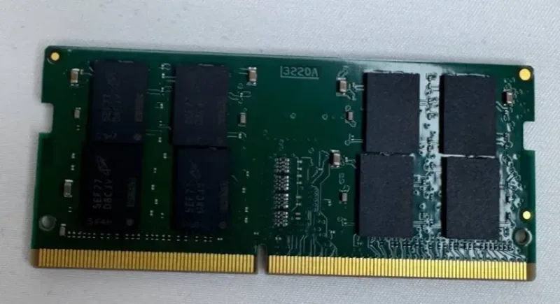 Crucial CB16GS3200 16 Go DDR4 3200 MHz - vue 4
