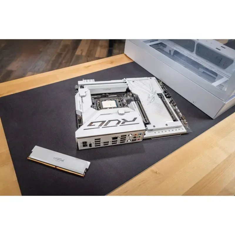 Crucial Pro 32 Go Kit 2x16Go DDR5 6000 MHz - vue 3