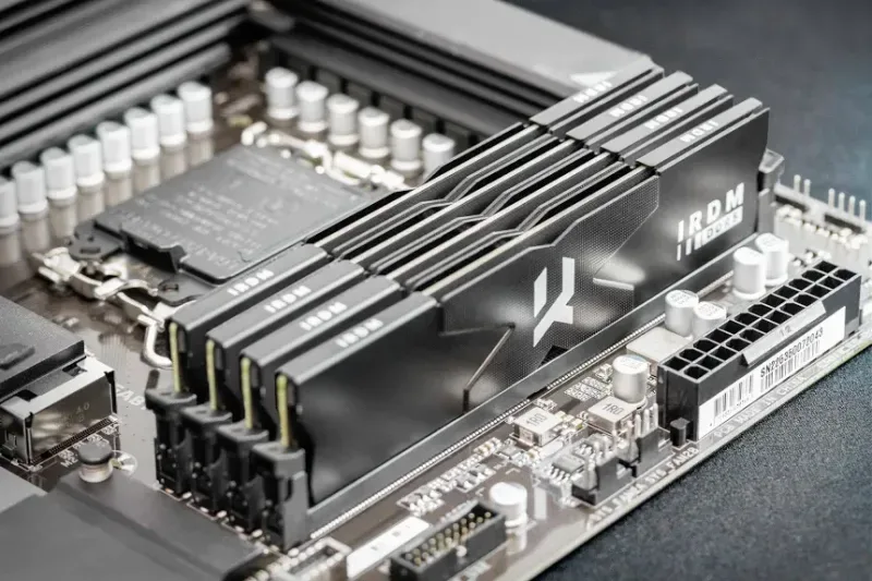 Goodram IRDM 32 Go Kit 2x16Go DDR5 6400 MHz - vue 4