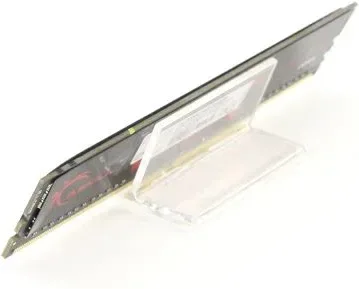 G.Skill 8 Go DDR4 3000 MHz - vue 3