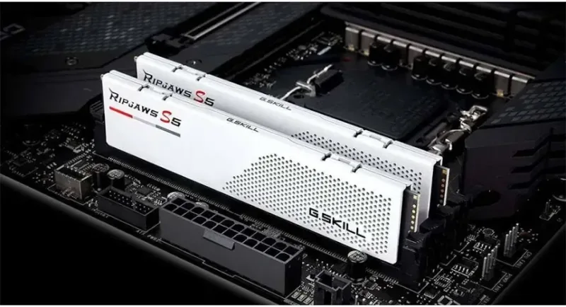 G.Skill Ripjaws S5 96 Go Kit 2x48Go DDR5 5200 MHz - vue 2