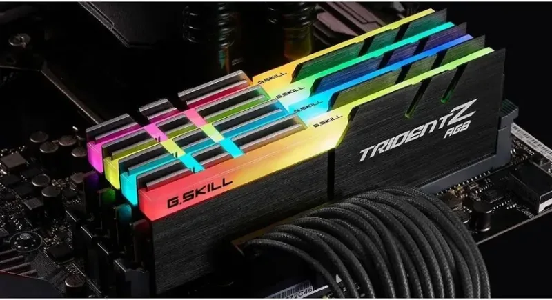 G.Skill Trident Z RGB 32 Go Kit 4x8Go DDR4 4000 MHz RGB - vue 3