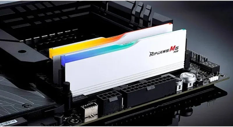 G.Skill Trident Z5 RGB 64 Go Kit 2x32Go DDR5 6800 MHz - vue 3