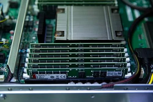 Kingston 8 Go DDR5 5600 MHz - vue 3