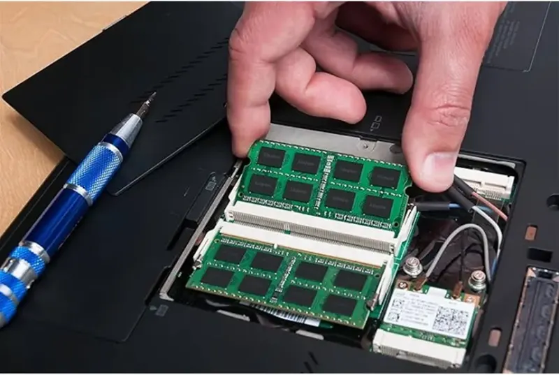 Kingston DDR5 5600 MHz 8 Go - vue 5