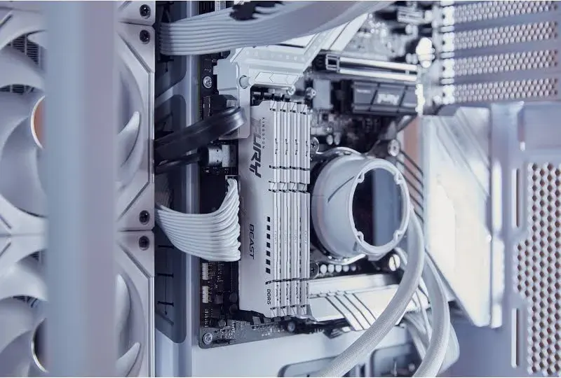 Kingston Fury Beast 16 Go DDR5 5600 MHz - vue 4