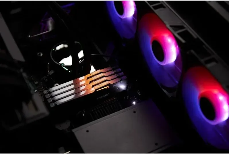 Kingston Fury Beast RGB 32 Go DDR5 5600 MHz - vue 3