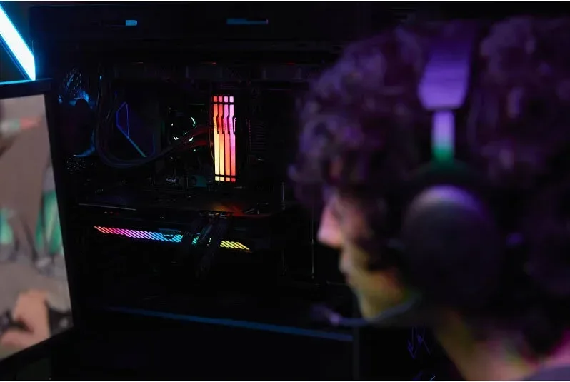 Kingston Fury Beast RGB 64 Go Kit 2x32Go DDR5 5600 MHz - vue 5