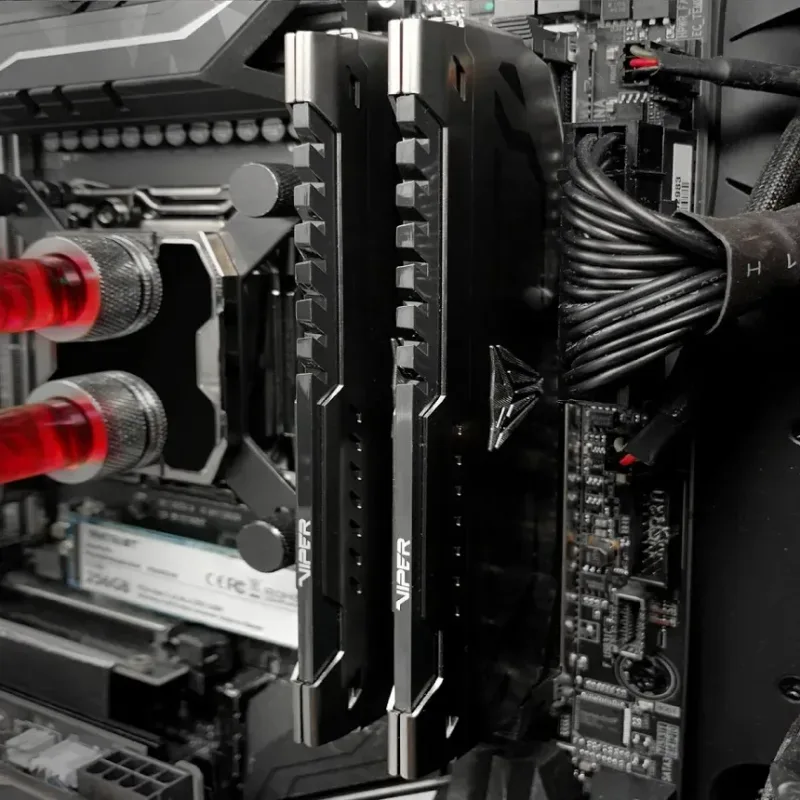 Patriot Viper Steel 64 Go Kit 2x32Go DDR4 3600 MHz - vue 3