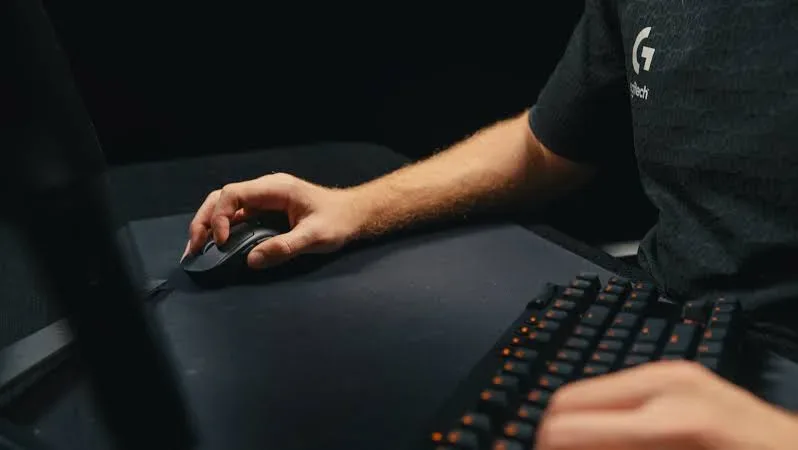 Logitech G Pro X Superlight 2 Noir - vue 2
