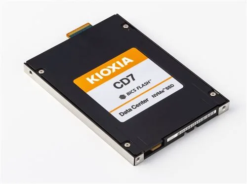 KIOXIA CD8 Series SSD 3.84 To